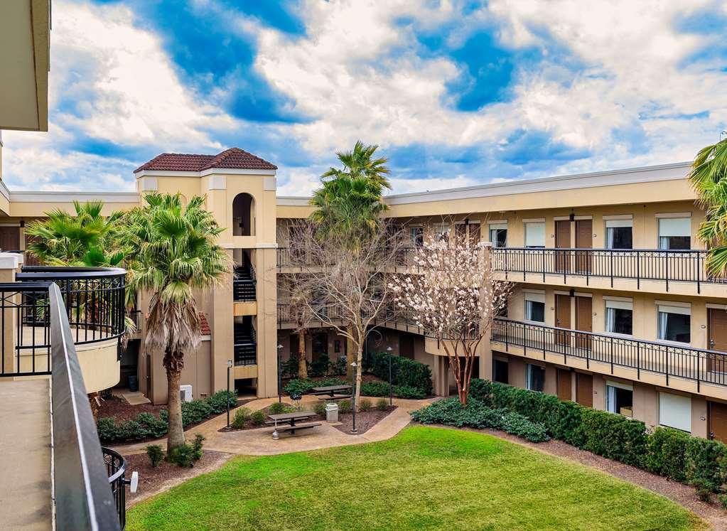 Comfort Suites Baton Rouge South I-10 Inniswold Exterior foto
