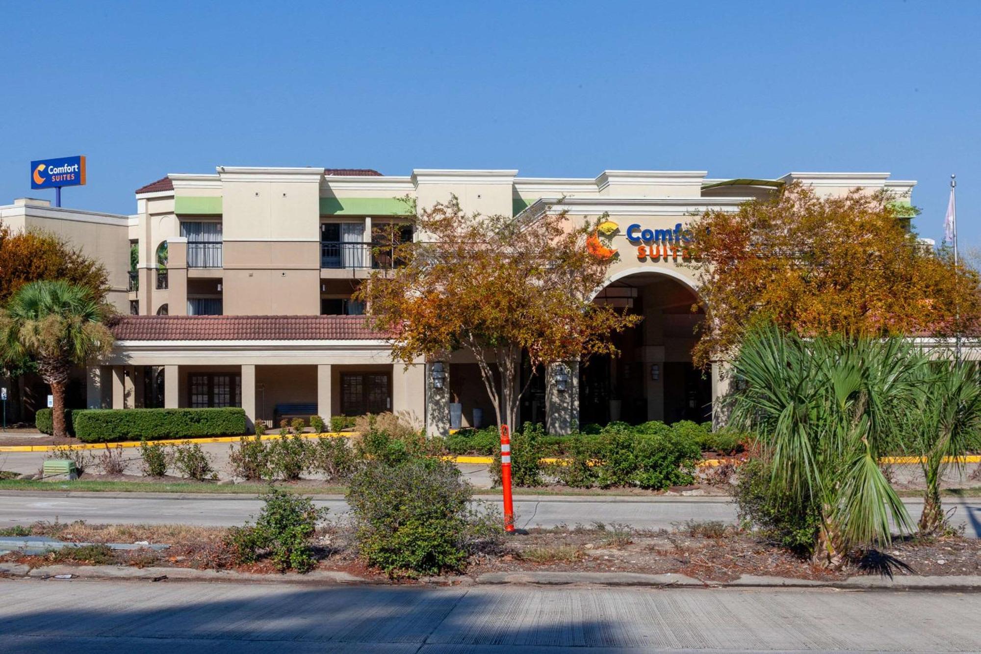 Comfort Suites Baton Rouge South I-10 Inniswold Exterior foto